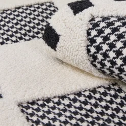 Rugs|MacKenzie-Childs Houndstooth Check Diamond 5' x 8' Rug
